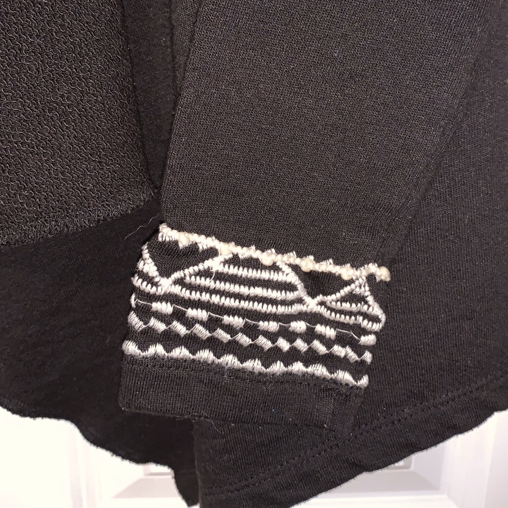 Aztec Embroidered Cardigan - Picture 3 of 4